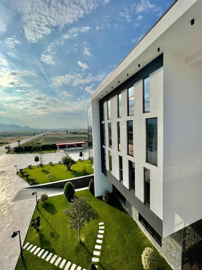 Deluxe Resort And Spa Koplik Екстер'єр фото