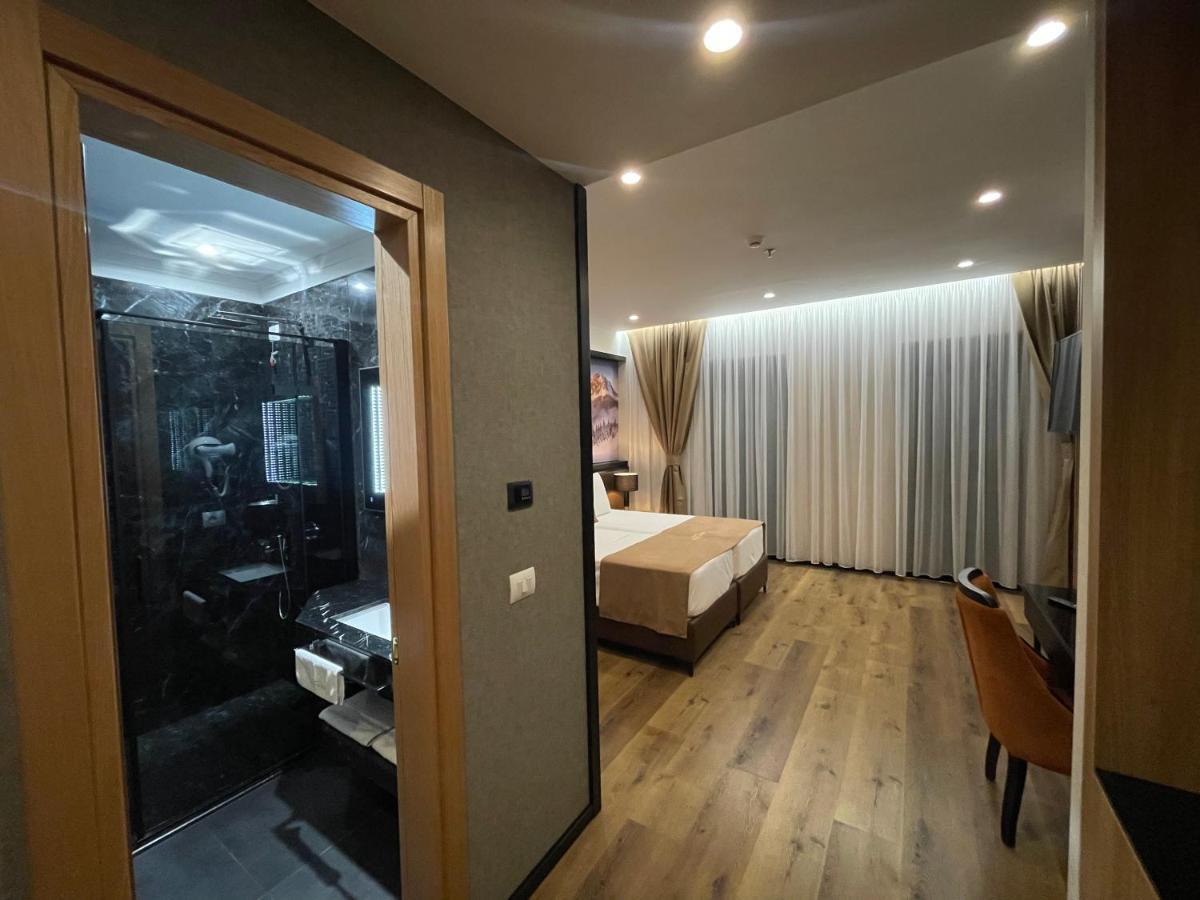 Deluxe Resort And Spa Koplik Екстер'єр фото
